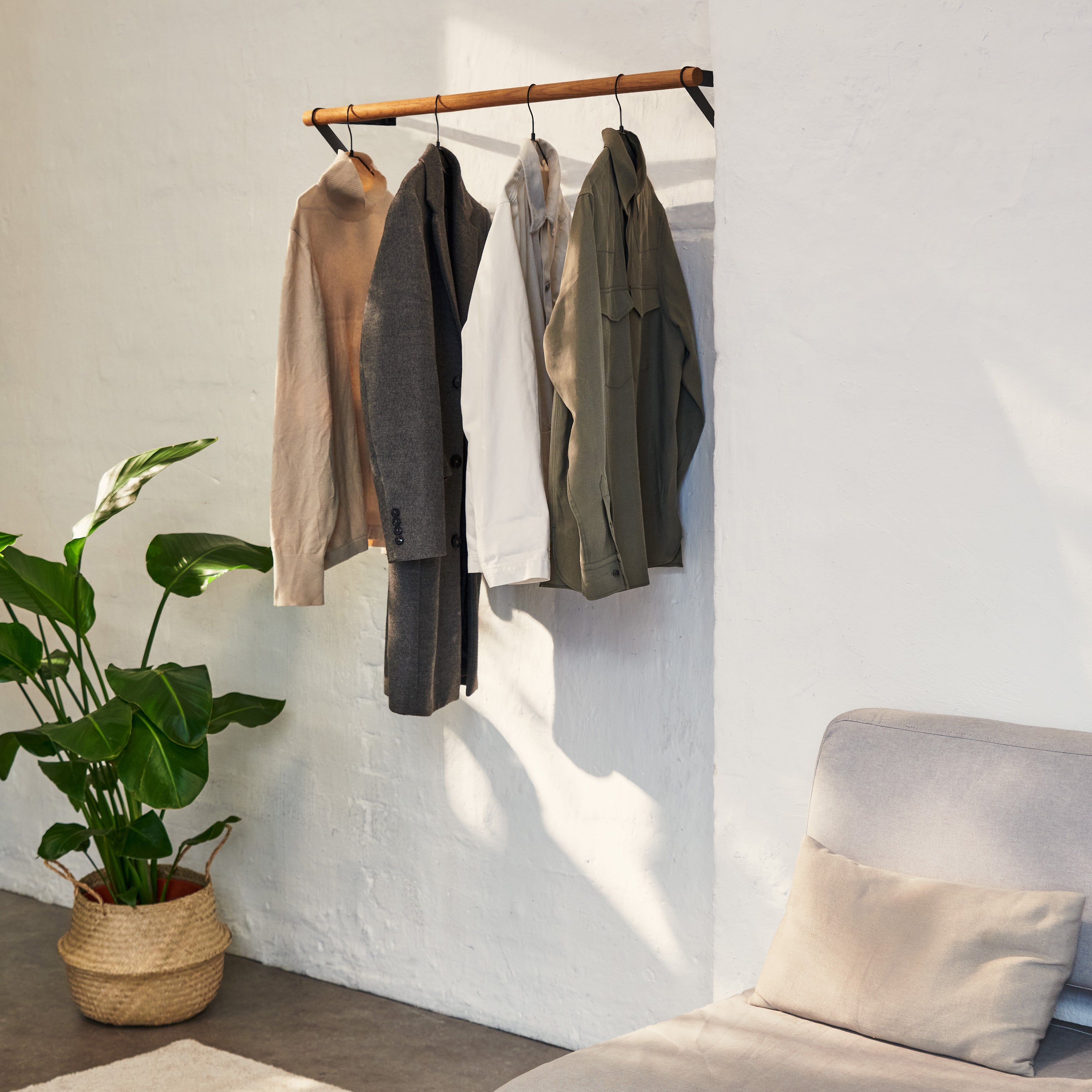 natural-goods-berlin-gard-reinickendorf-garderobenhalterung-wand image 2