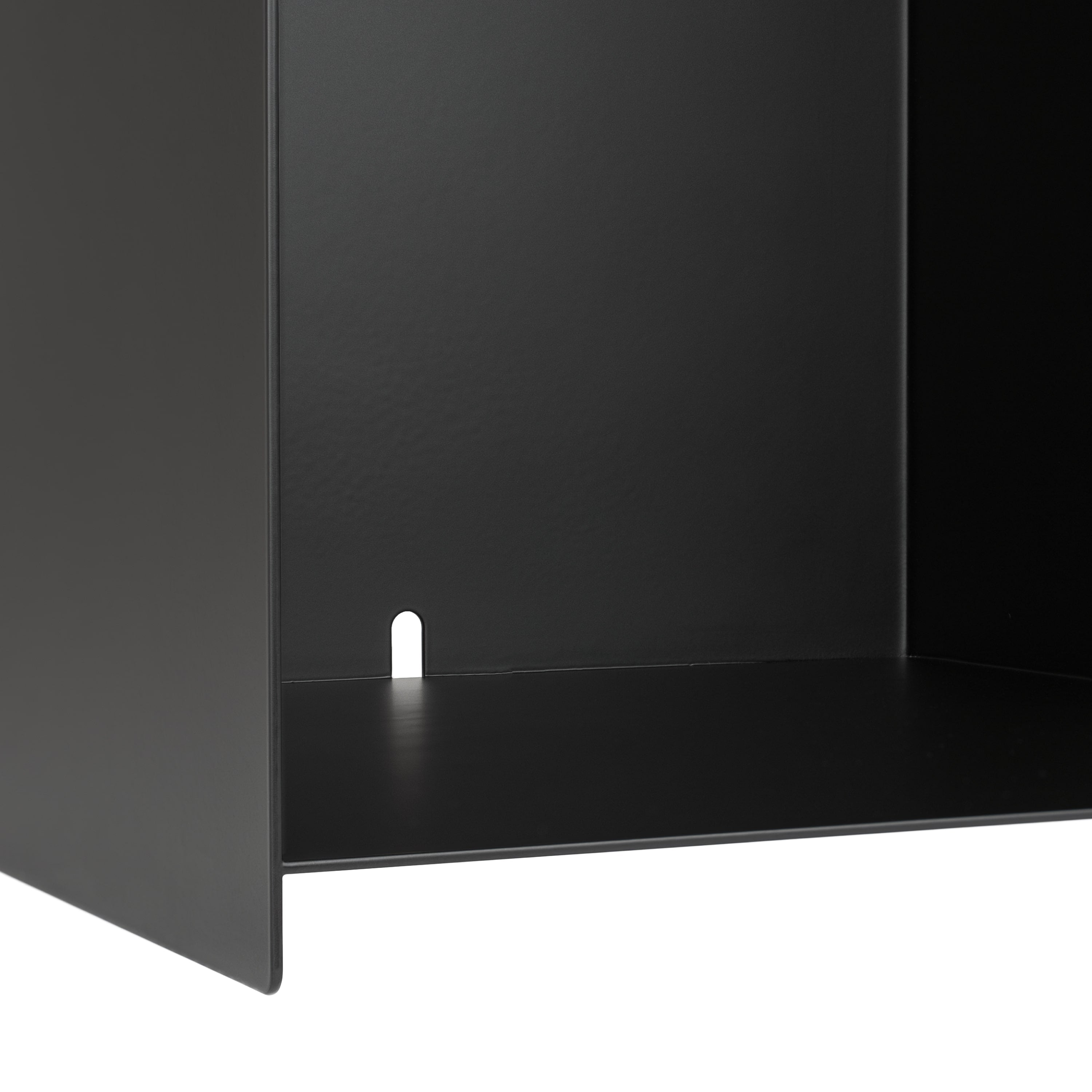 natural-goods-berlin-cuboid-nachttisch-metall-verschwei-t image 5