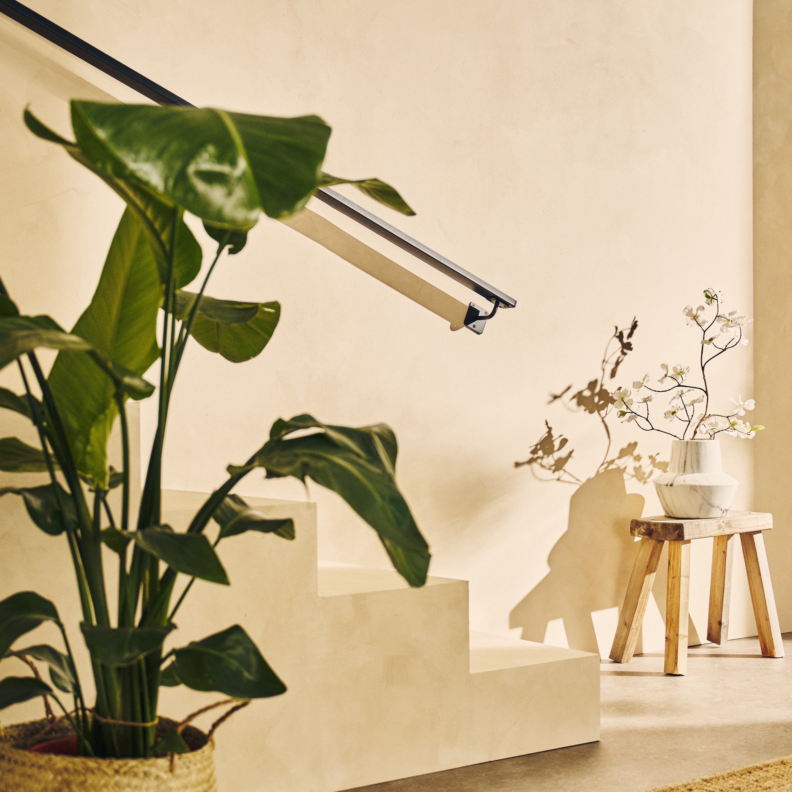 natural-goods-berlin-handlauf-oblong-mit-round-komplett-set image 4