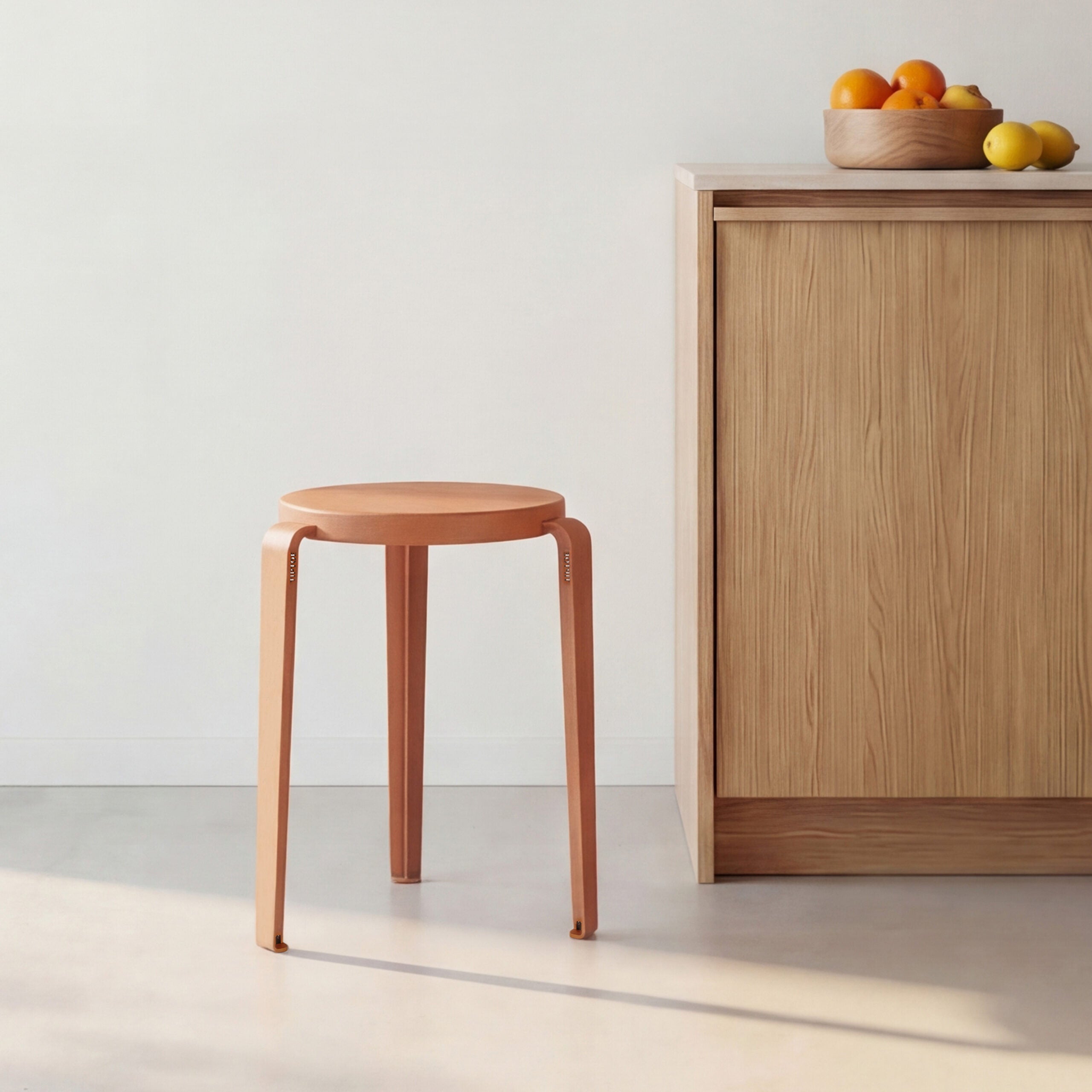 tiptoe-hocker-lou-chroma-edition-stapelbarer-holz-hocker-beistelltisch image 4