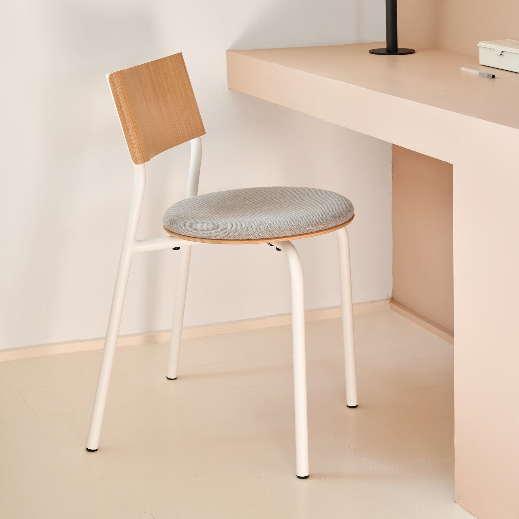 tiptoe-ssd-soft-2-stuhl-recycelter-stoff image 2