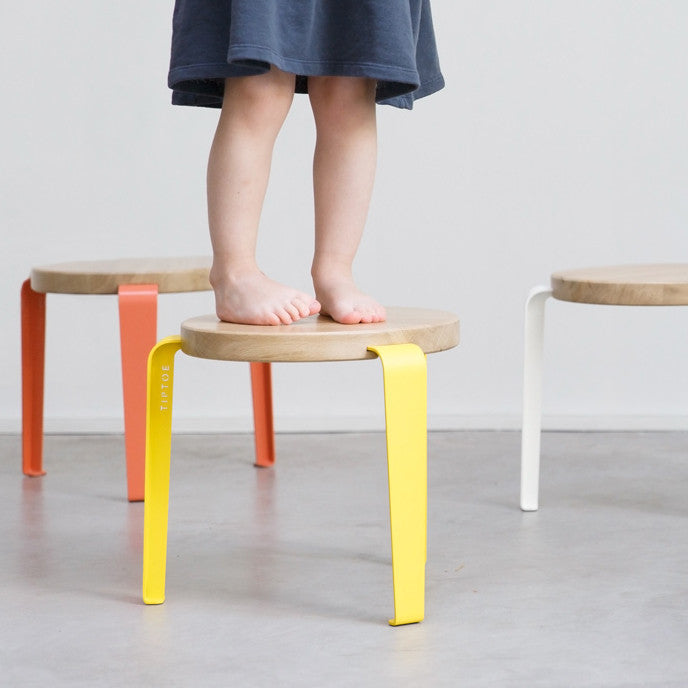 tiptoe-kinderhocker-kids-massive-eiche-3-6-jahre image 3