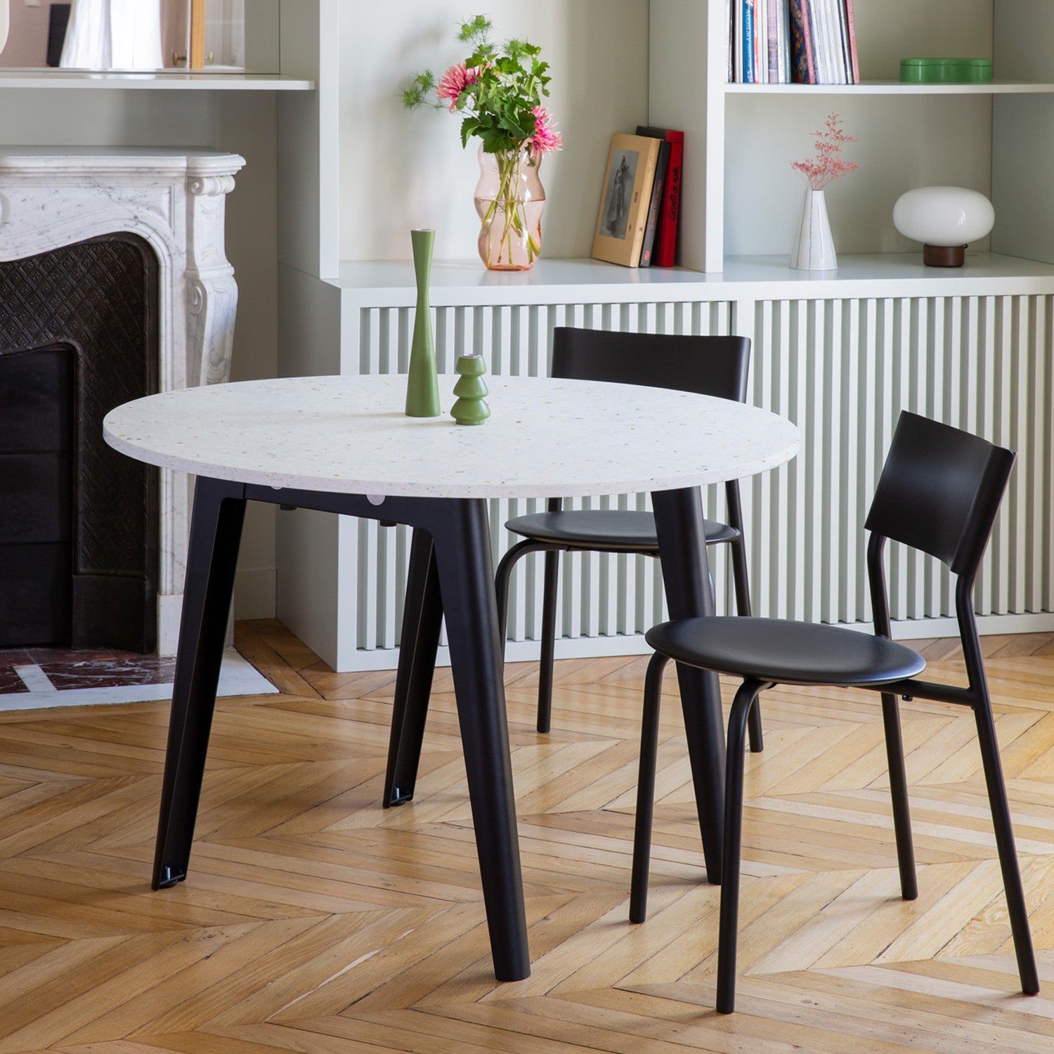 tiptoe-runder-tisch-new-modern-108cm-recycelter-kunststoff-venezia image 2