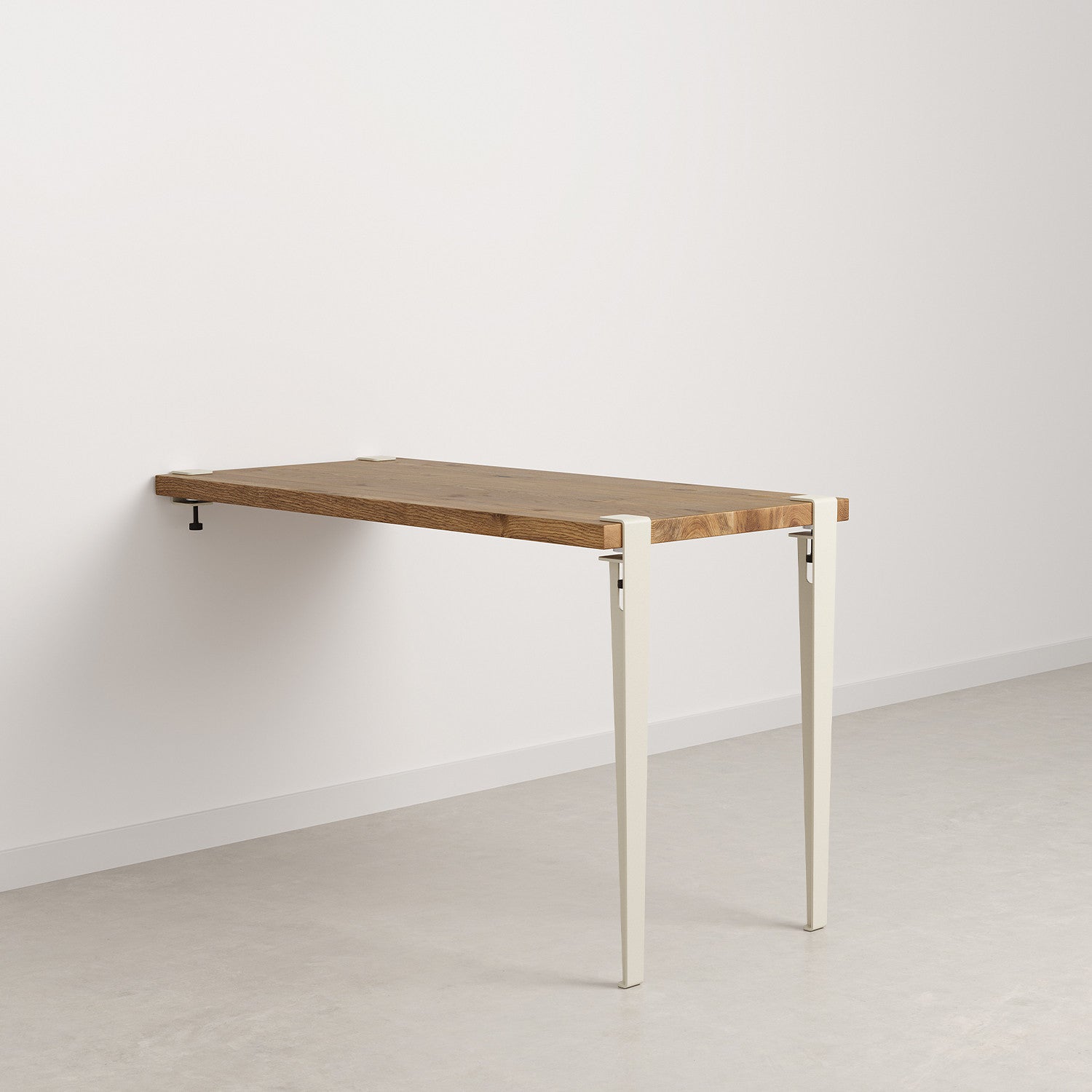 tiptoe-wand-esstisch-aus-recyceltem-altholz-mit-stahl-wandhalterung image 4