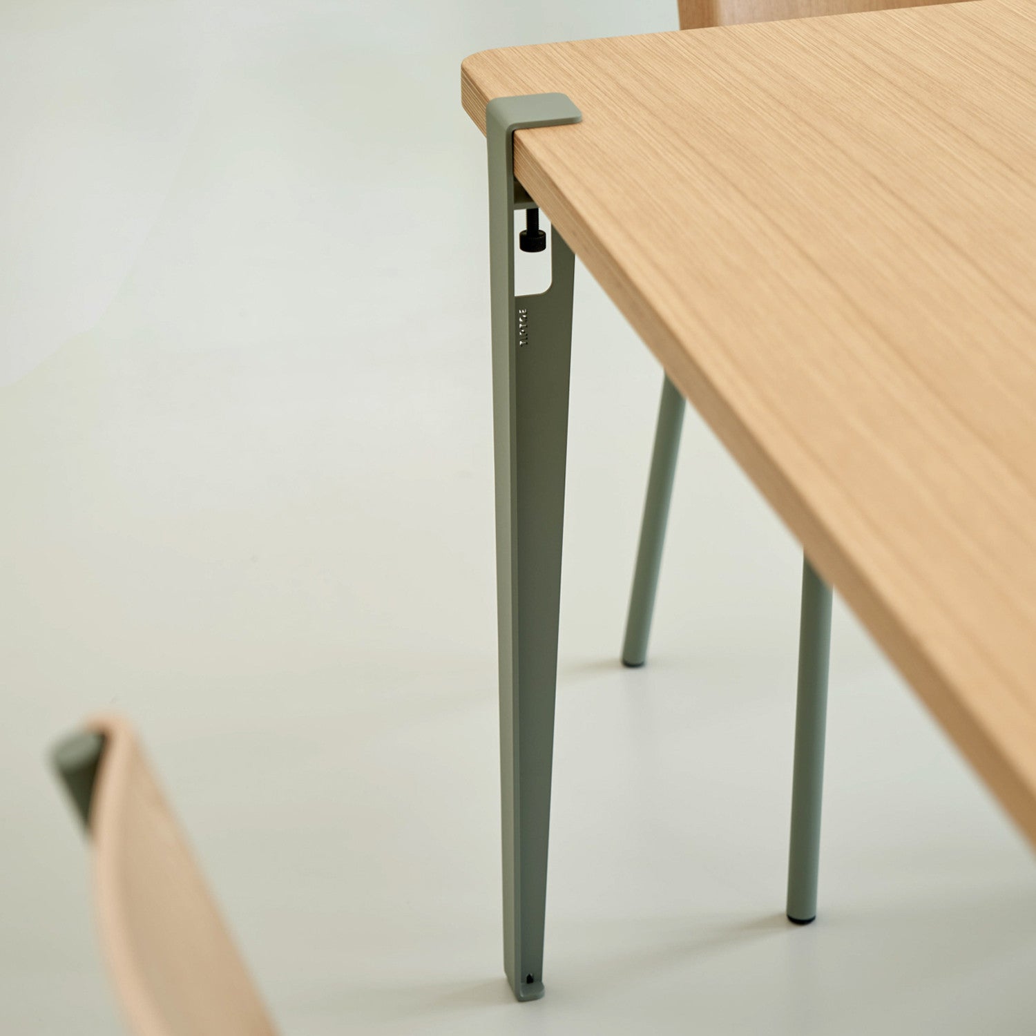 tiptoe-tisch-und-schreibtischbein-75-cm-stahl-mit-klemmmechanismus image 2