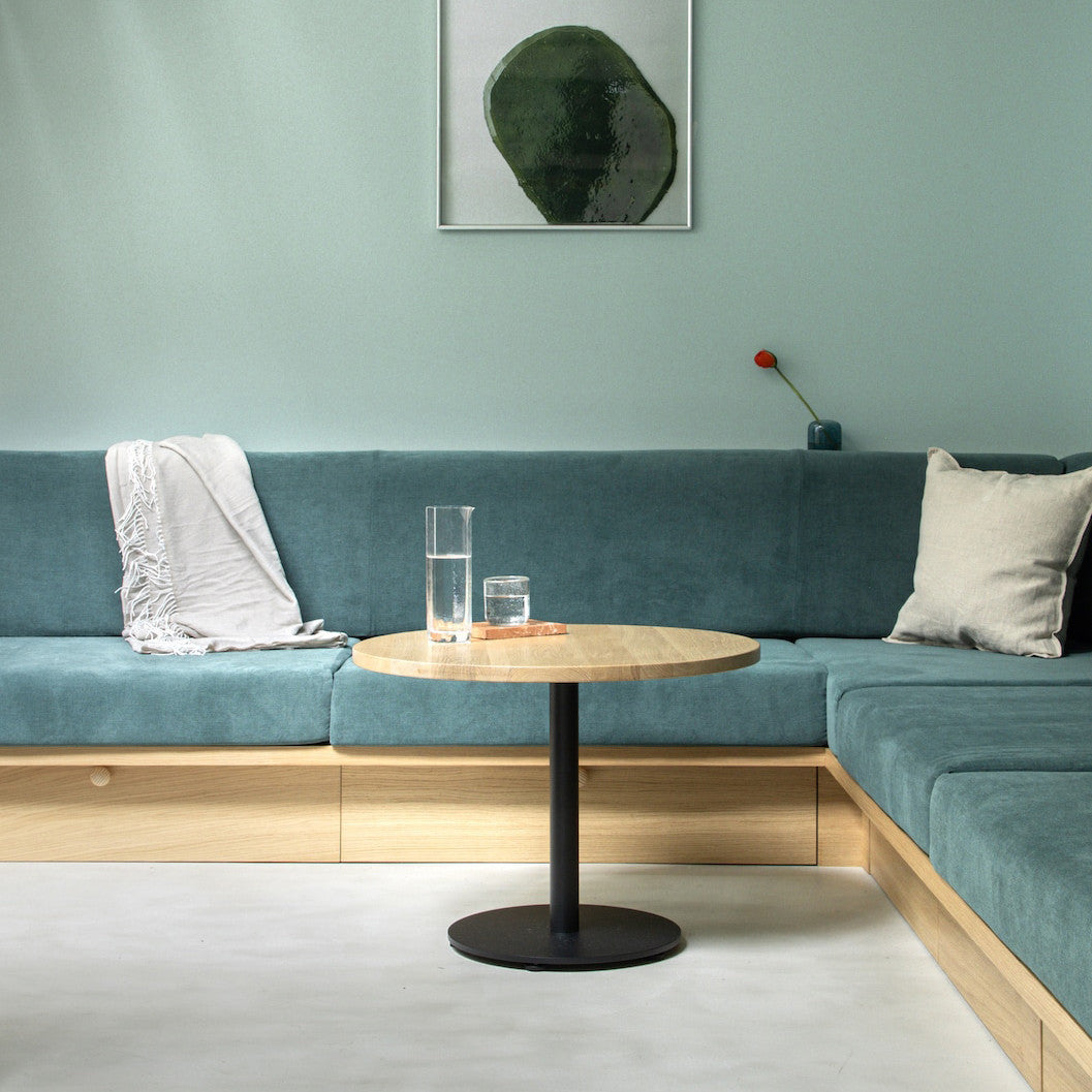 tiptoe-moka-couchtisch-massive-eiche image 2