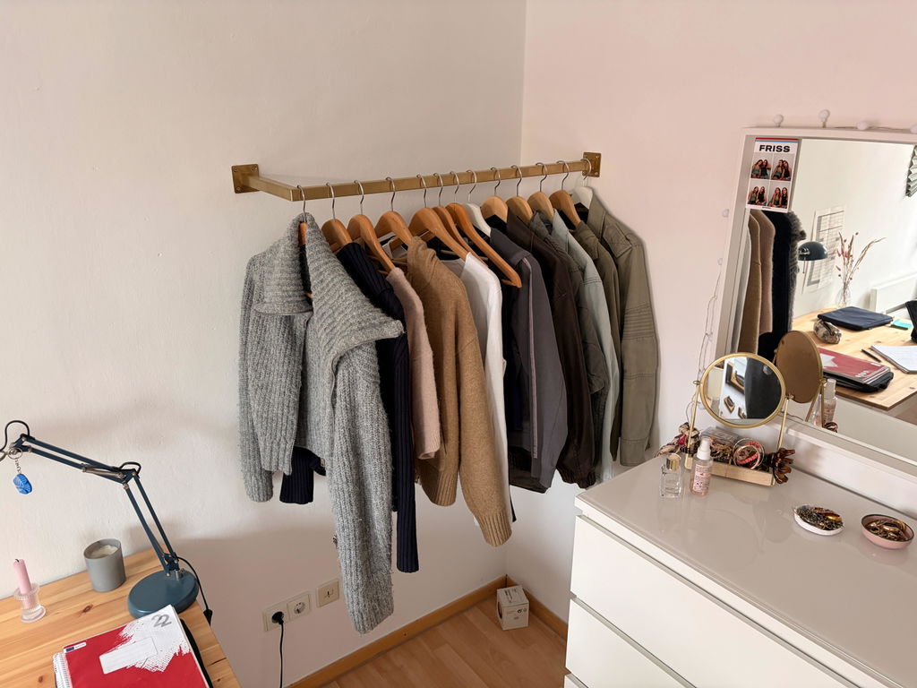 Schöne Eckgarderobe