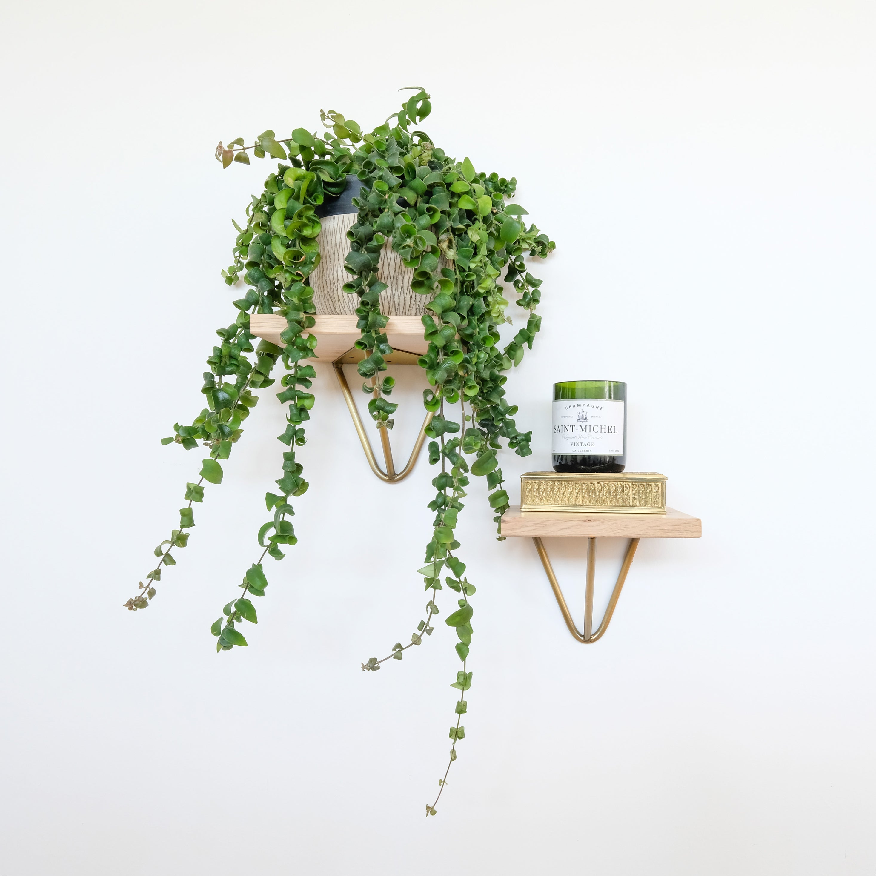 natural-goods-berlin-fhain-regalhalter-hairpin-konsole-8mm image 3
