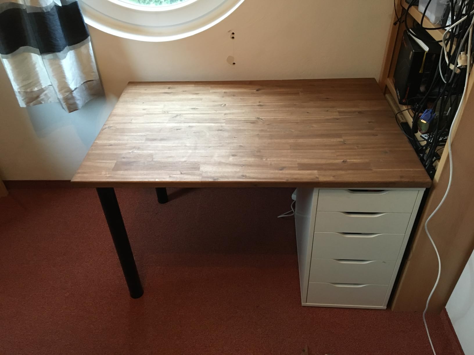 Praktische Füße für Lowboard