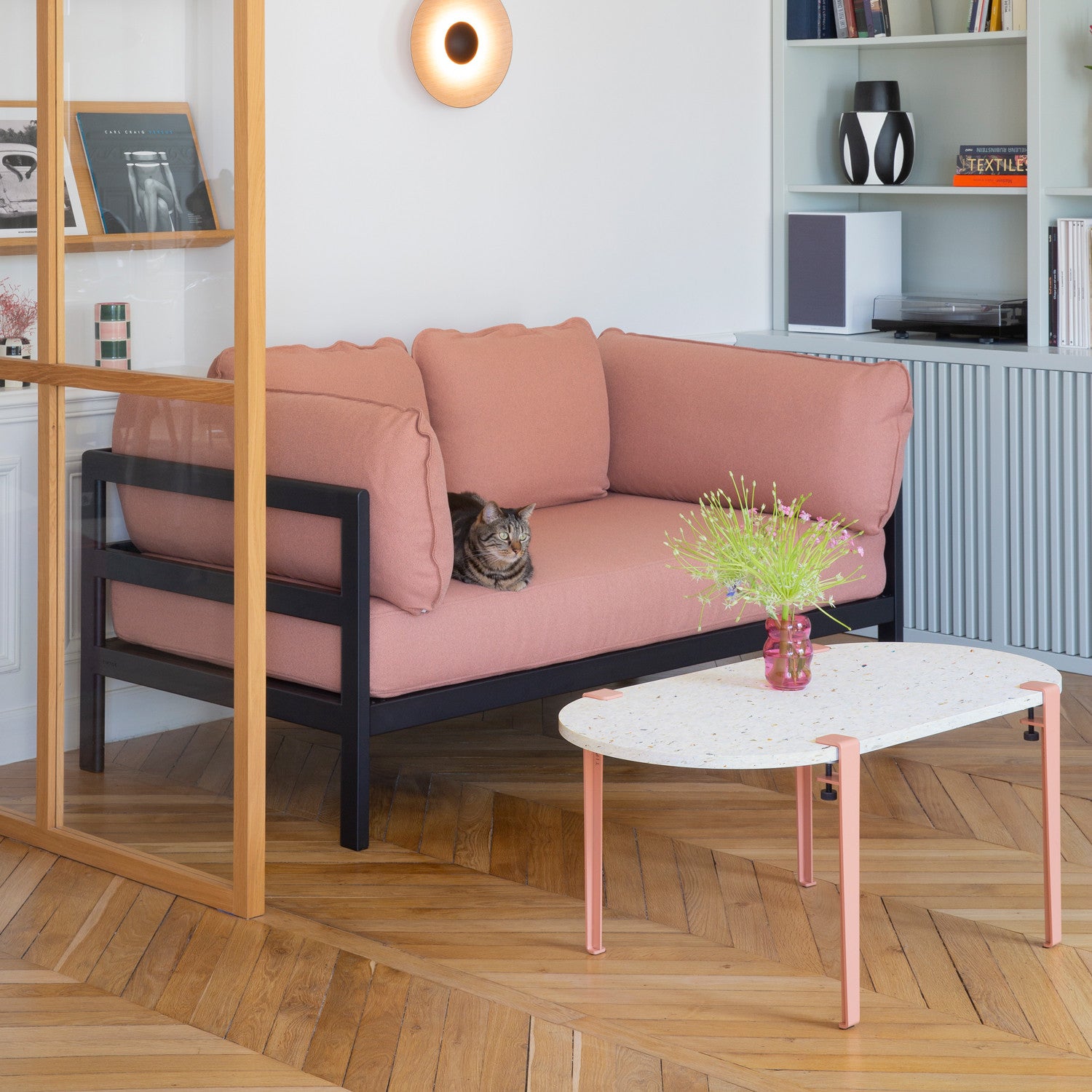 tiptoe-easy-sofa-2-sitzer-big-game-design-robust image 2