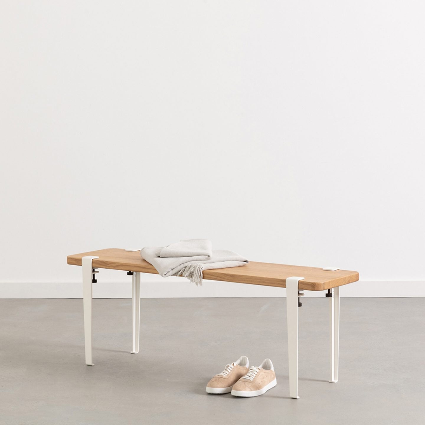 tiptoe-beistellbank-120x30cm-massive-eiche image 5