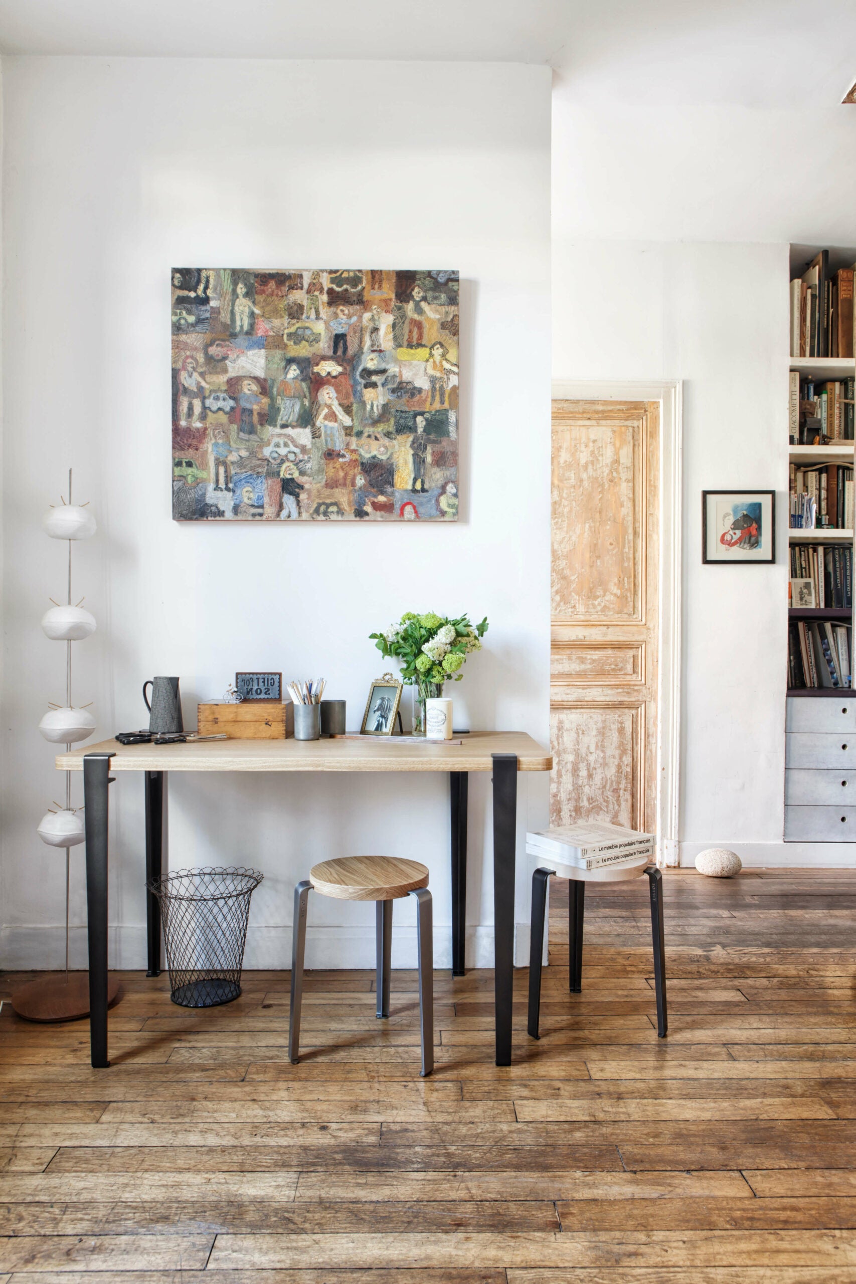 tiptoe-hocker-lou-massive-eiche-mit-stahlgestell-stapelbar image 8