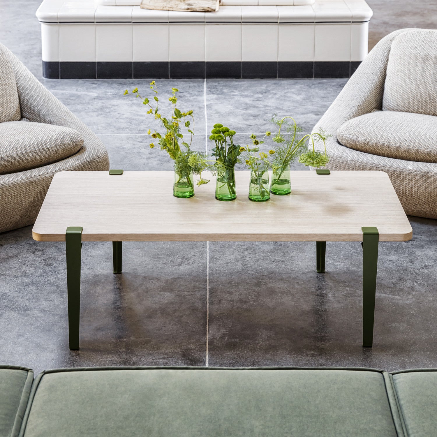tiptoe-couchtisch-120x60cm-eiche-mit-43cm-stahlbeinen image 4