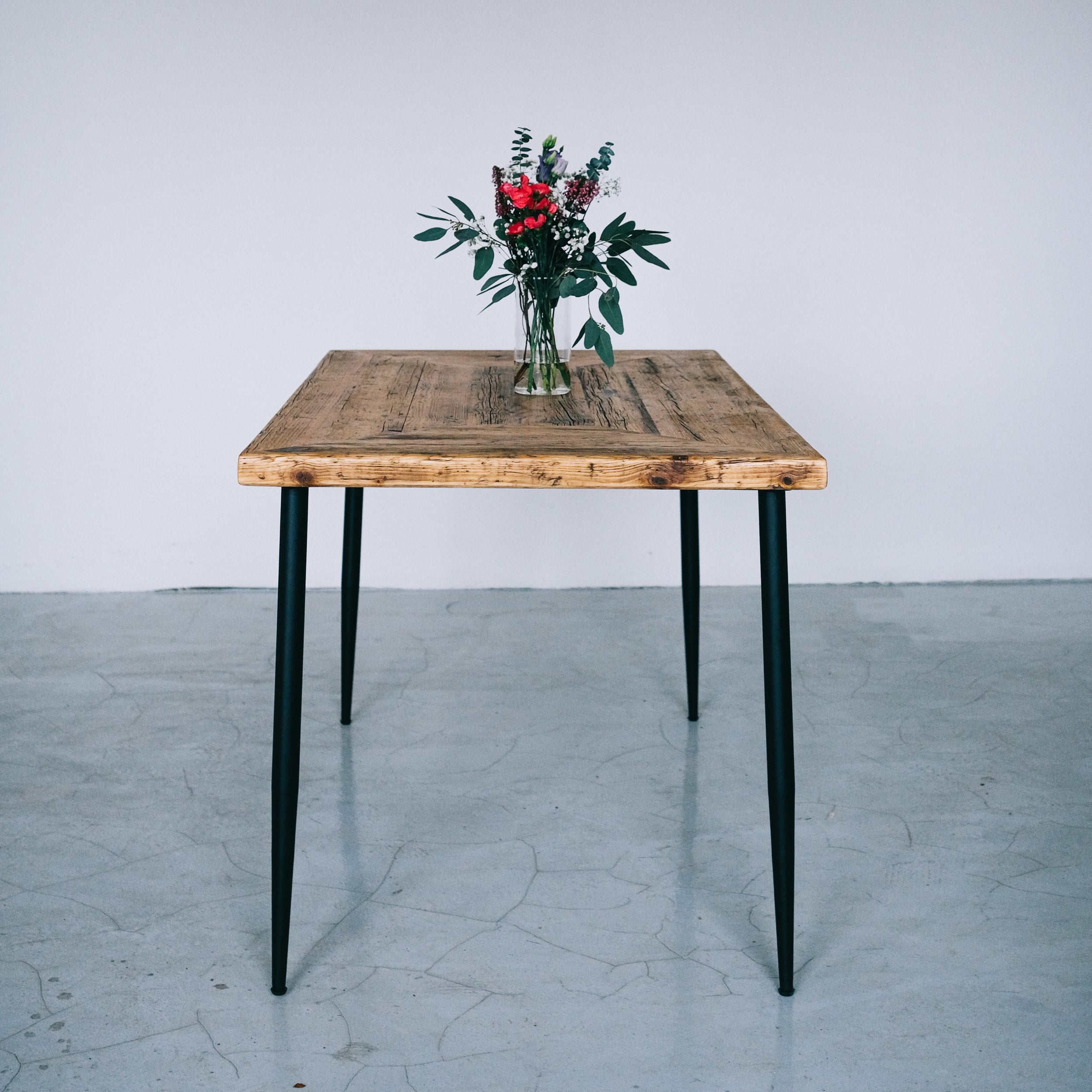 natural-goods-berlin-conical-legs-tischbeine-4er-set image 3