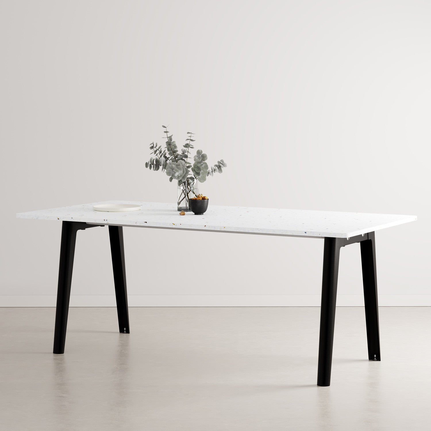 tiptoe-new-modern-esstisch-recycelter-kunststoff-venezia-bis-10-personen image 1