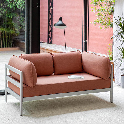 tiptoe-easy-sofa-2-sitzer-big-game-design-robust image 3