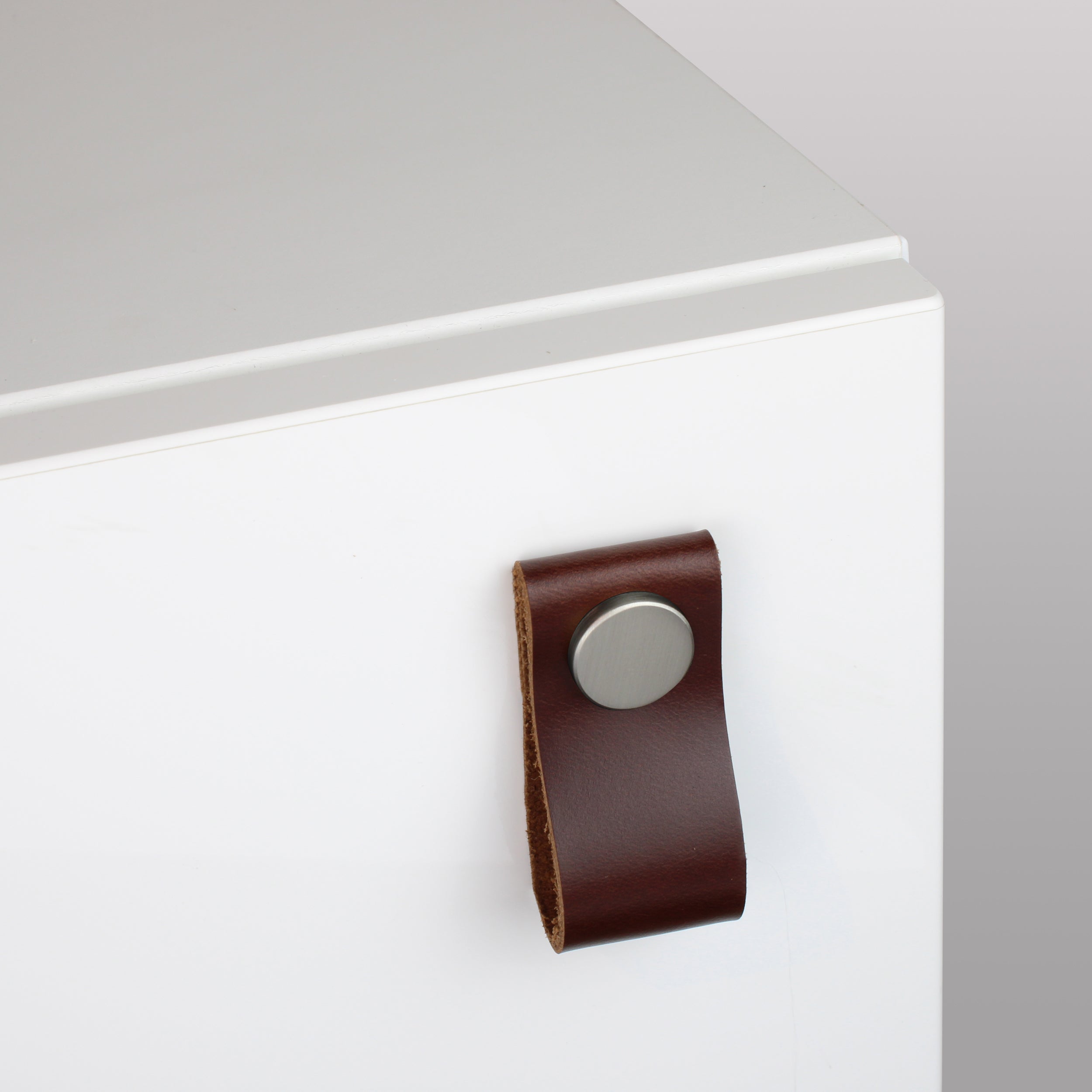 natural-goods-berlin-schluppe-m-belgriff-leder-zink image 3