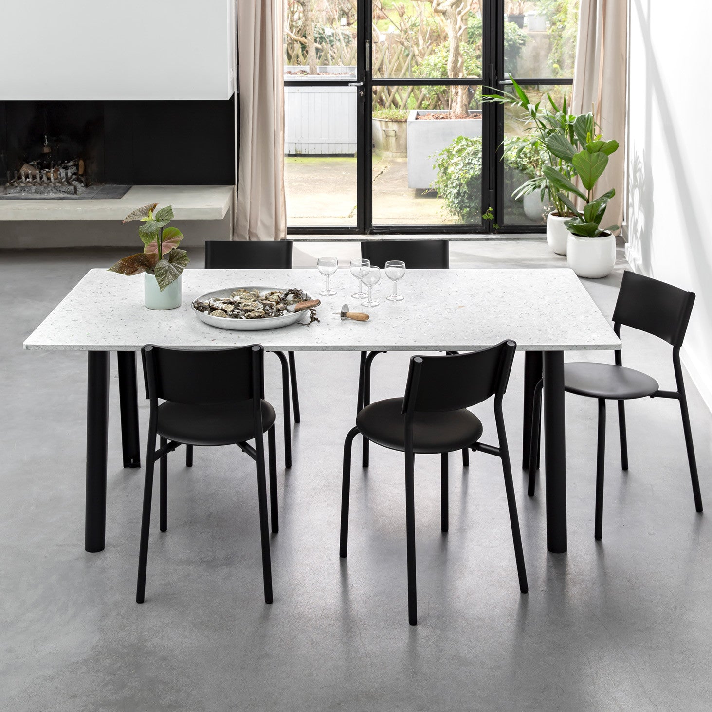 tiptoe-new-modern-esstisch-recycelter-kunststoff-venezia-bis-10-personen image 5