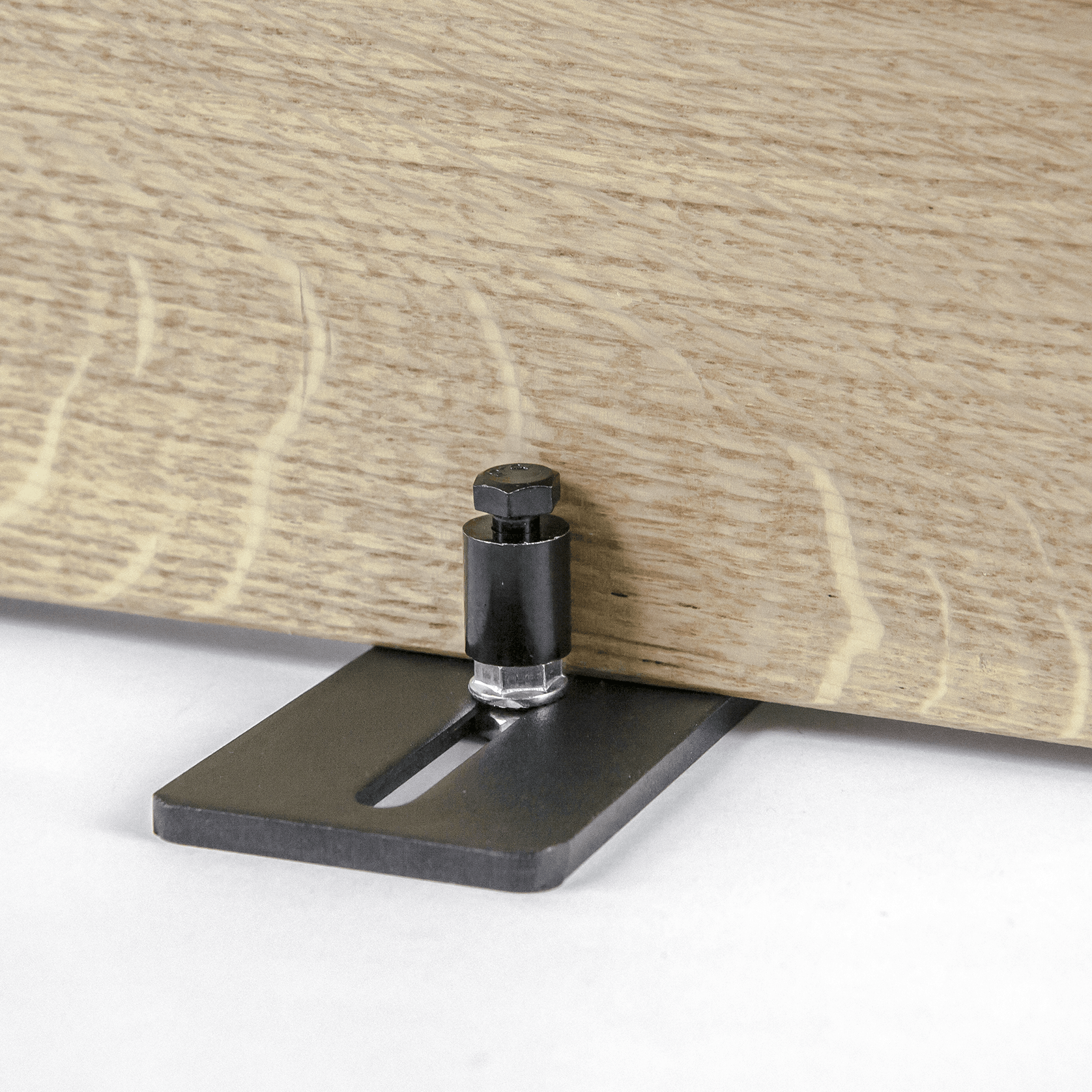 natural-goods-berlin-bodenf-hrung-schiebet-rsystem-wheel-slider image 8