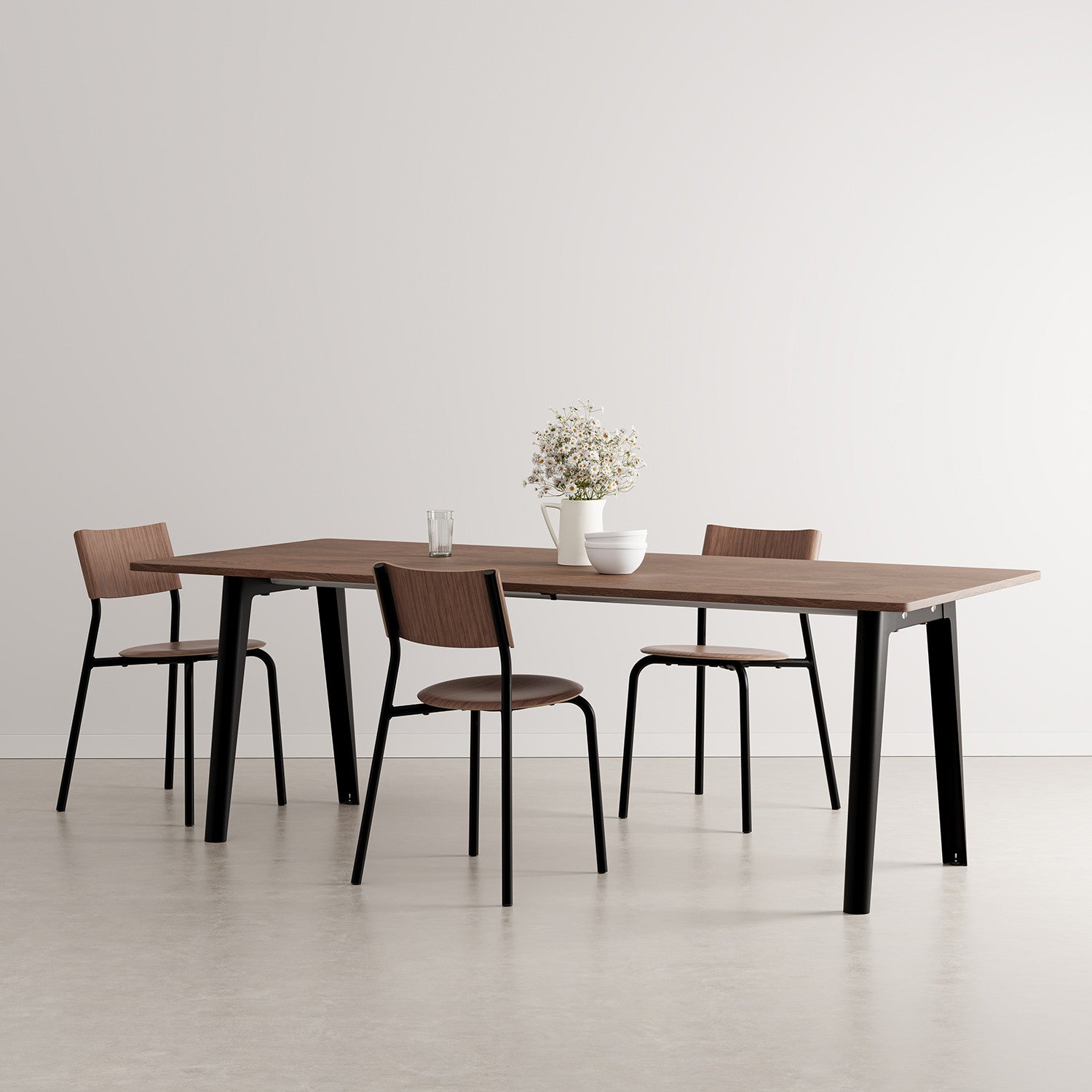 tiptoe-new-modern-esstisch-ko-zertifiziertes-walnussholz image 6